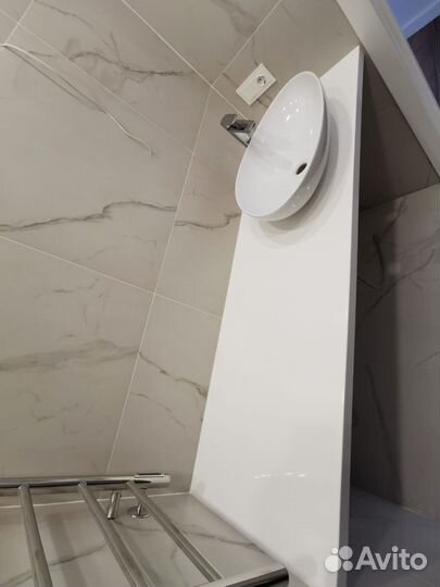 Столешница с раковиной для ванной комнаты