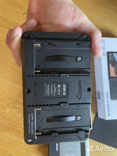 Сендер vaxis atom 500 sdi и монитор vaxis atom a5