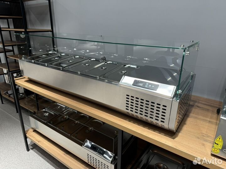 Холодильная витрина с гастроемкостями