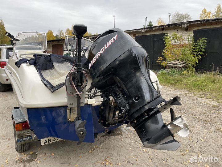 Продам лодку Стрелка-М open с Меркури-80 EFI