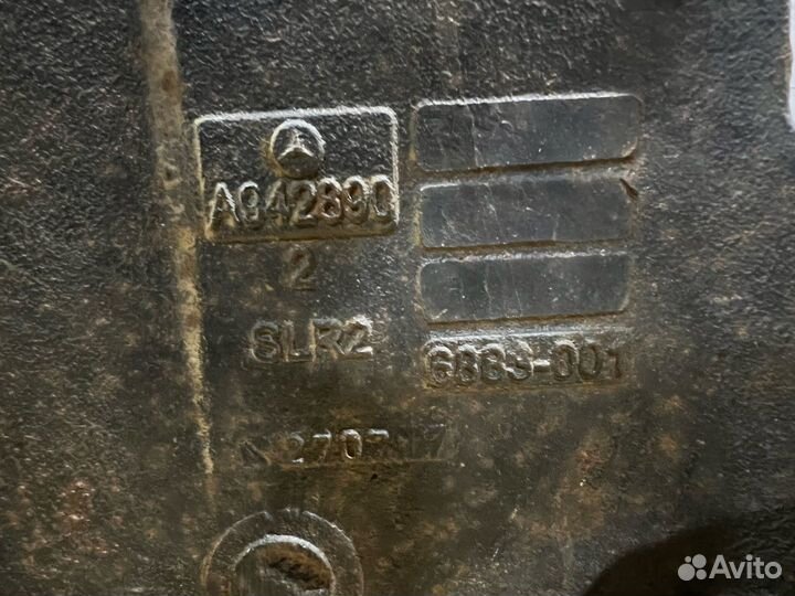 Кронштейн кабины Mercedes-Benz Actros 3 (MP3) 2017