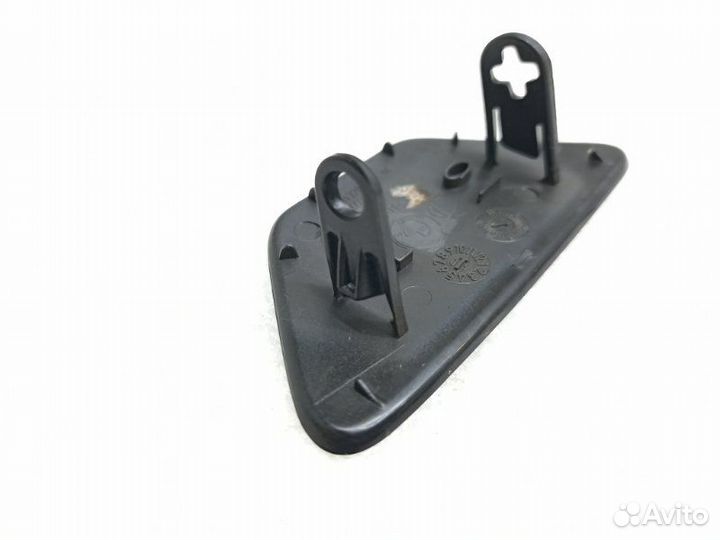 Крышка форсунки омывателя фар передняя левая Bmw