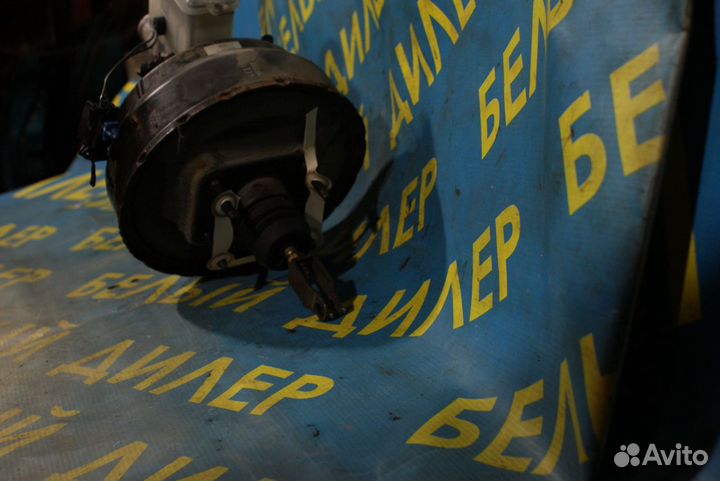 Гтц + вакуумник Mazda 323F BA