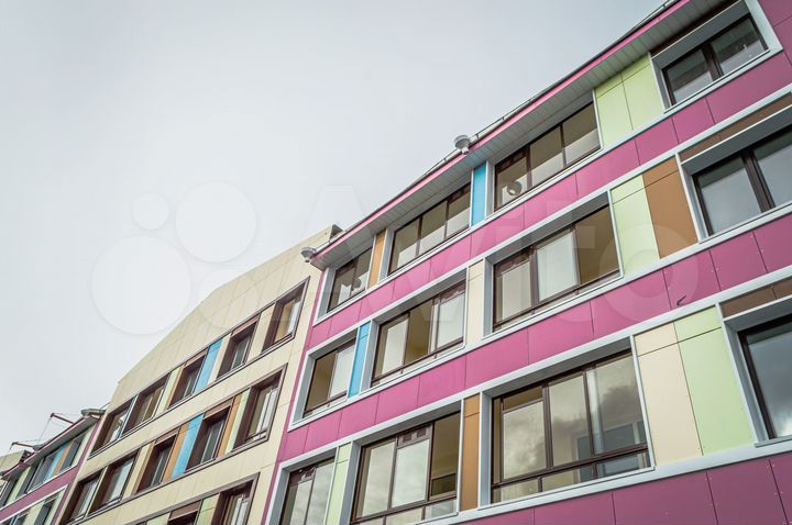 2-к. квартира, 57,3 м², 1/4 эт.