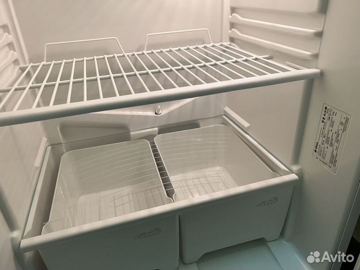 Рабочий холодильник Stinol 101 Q.001 Стинол
