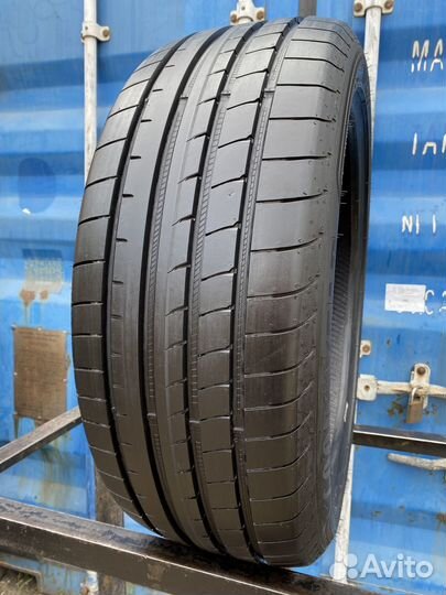 Goodyear Eagle F1 Asymmetric 3 SUV 235/45 R20 100V