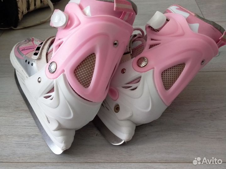 Коньки на девочку