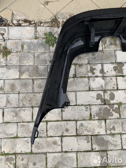 Бампер задний на mazda 323