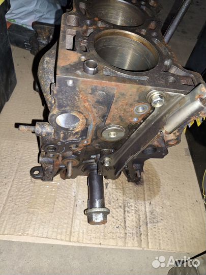 Блок цилиндров QG16DE