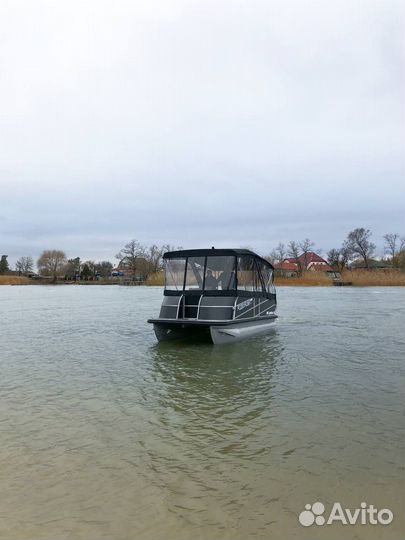 Понтонный катамаран моторный BRO