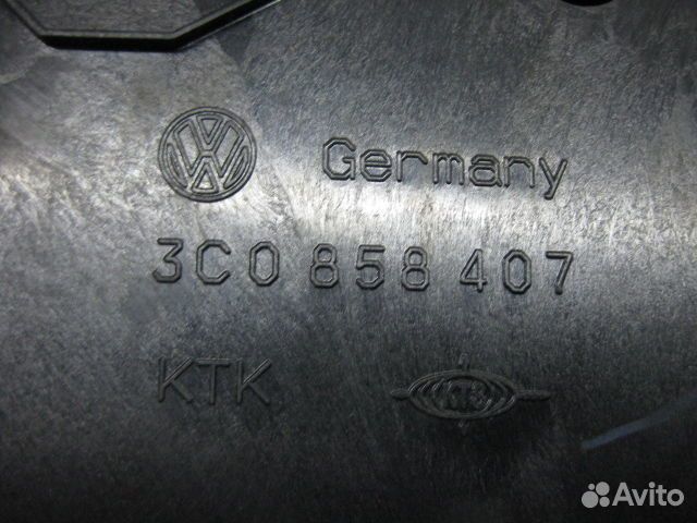 Бардачок Volkswagen Passat CC (2008–2012)