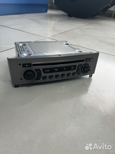 Магнитола штатная Peugeot 308