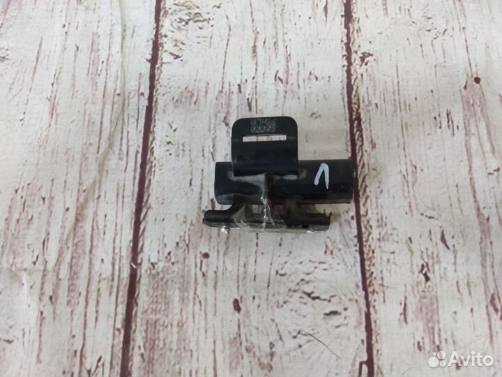 Кронштейн бампера переднего левый Accent