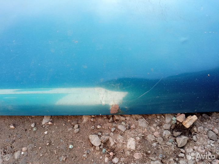 Капот Ford Maverick Nissan Terrano