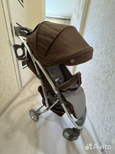 Детская прогулочная коляска