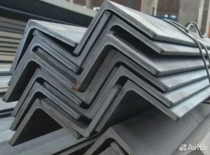 Уголок стальной