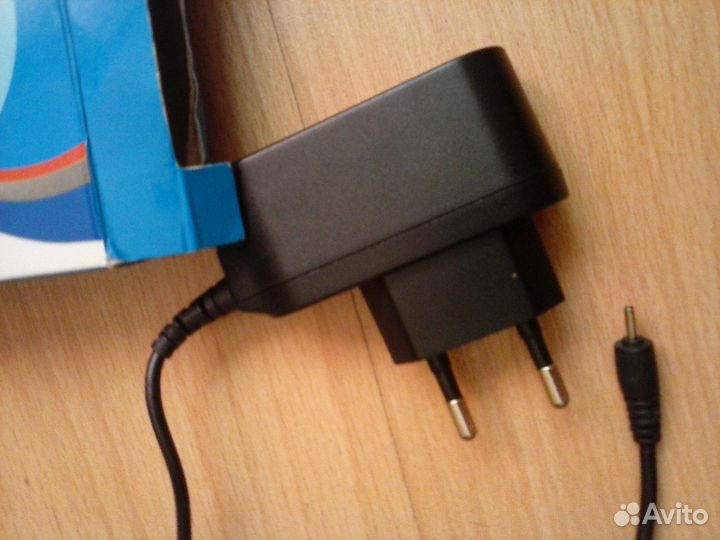 Зарядное устройство универсальное новое
