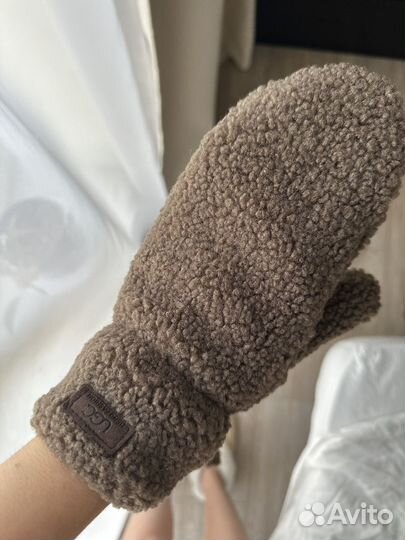 Варежки женские новые