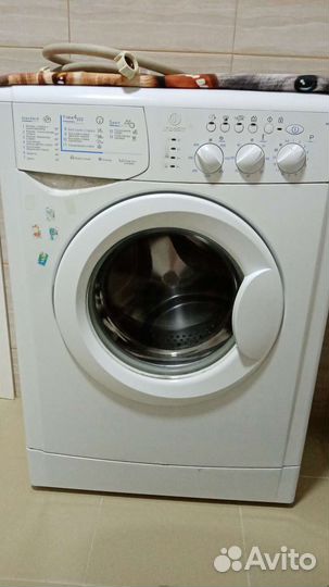 Стиральная машина на запчасти indesit