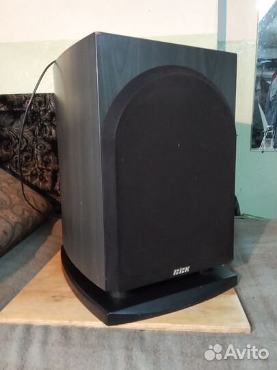 Активный сабвуфер