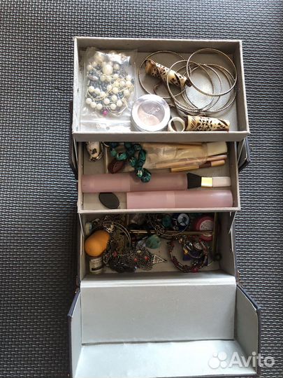 Чемодан кейс для украшений и косметики