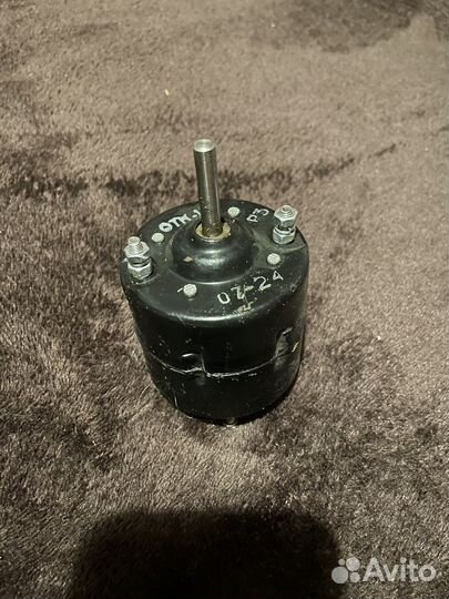 Электродвигатель отопителя 24В 5Вт маз