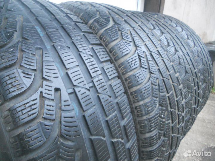Pirelli Winter Sottozero Serie II 215/65 R16 98H