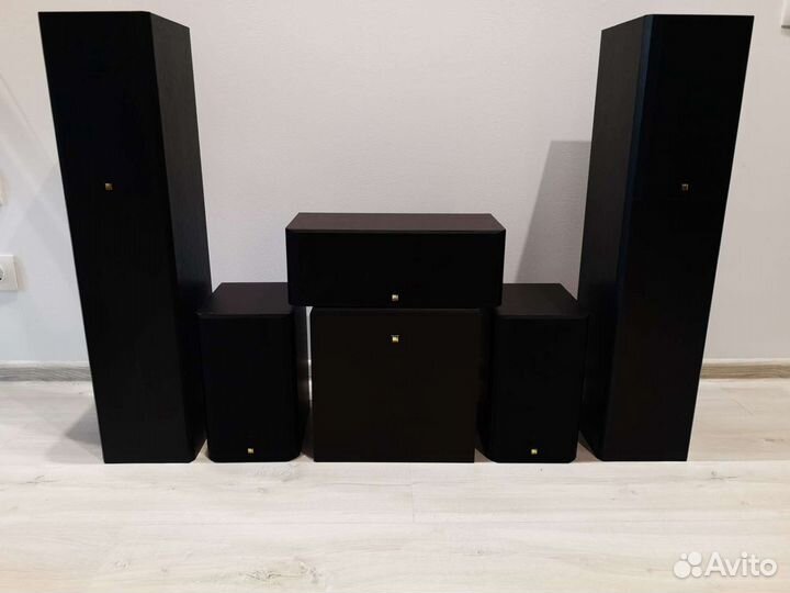 Акустические колонки KEF