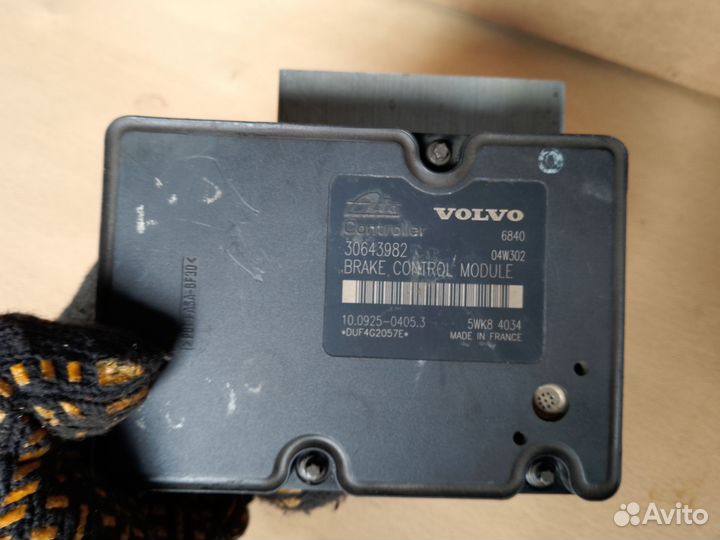 Блок ABS на Volvo S60