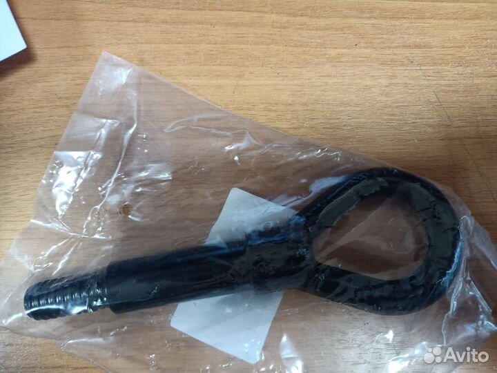 Крюк буксировочный Ford Focus 1