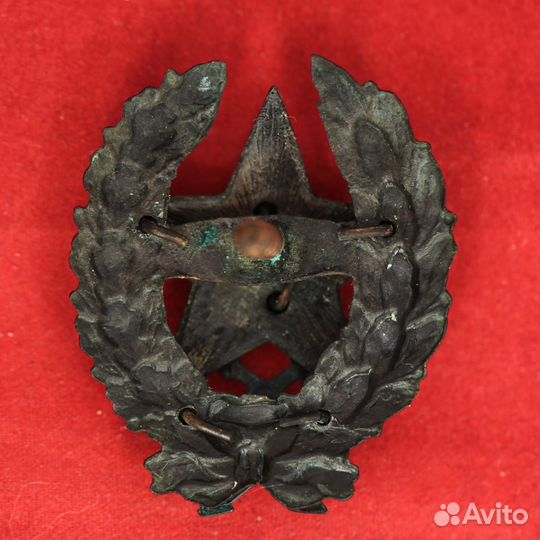 Знак красного командира связиста