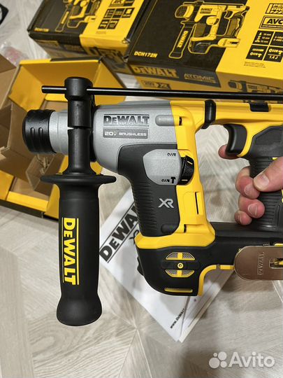 Перфоратор Dewalt DCH172