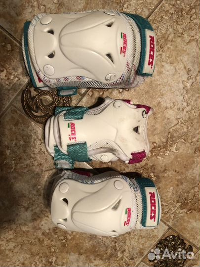 Набор защиты для катания на роликах Rocez