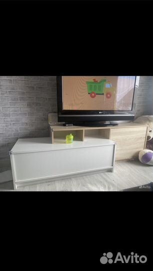 Тумба под телевизор