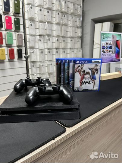 Sony PS4 slim