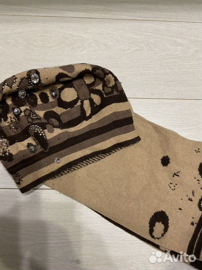 Берет и шарф женский вязаный