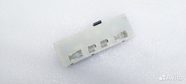 Б/У Блок управления двери Багажника. Состояние