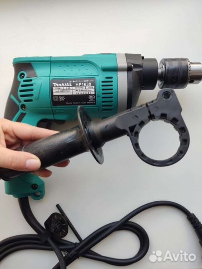 Ударная дрель makita