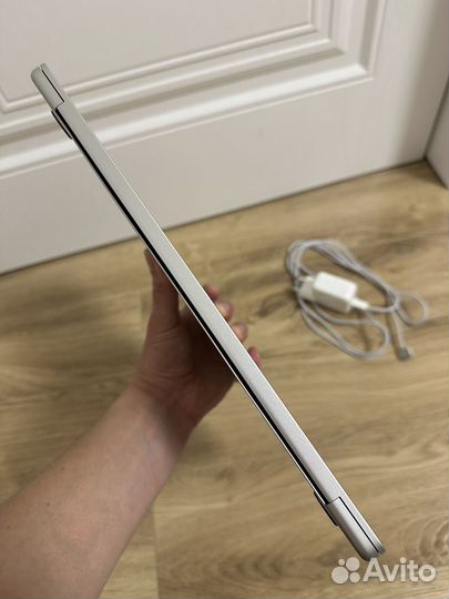 Apple MacBook air 13 m2 новый