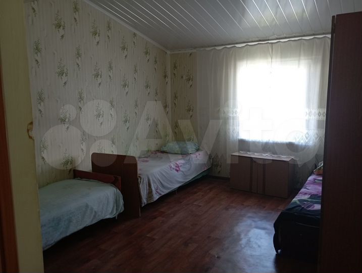 Комната 12 м² в 9-к., 3/3 эт.