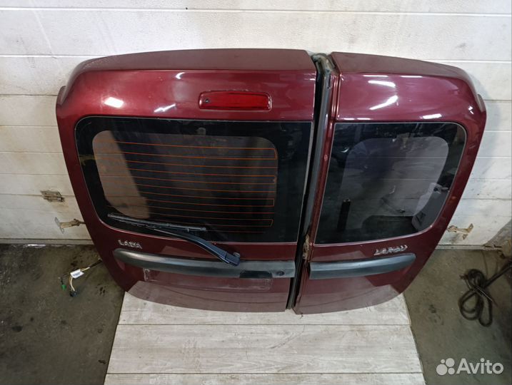 Двери багажника заднии LADA largus комплект