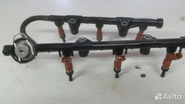 Форсунка инжекторная Toyota Lexus 23250-31050