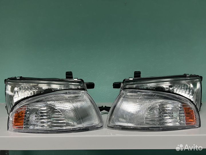 Фары Toyota Carina «Улыбка»