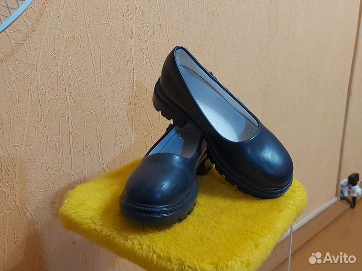 Туфли в школу для девочки