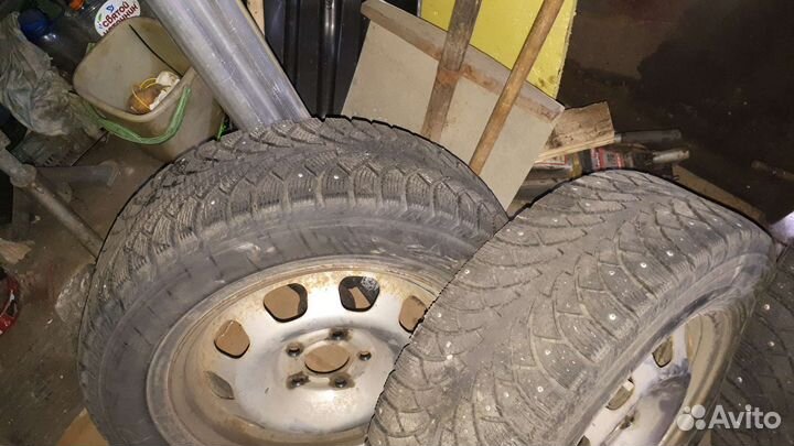 Nordman Nordman 4 215/65 R16