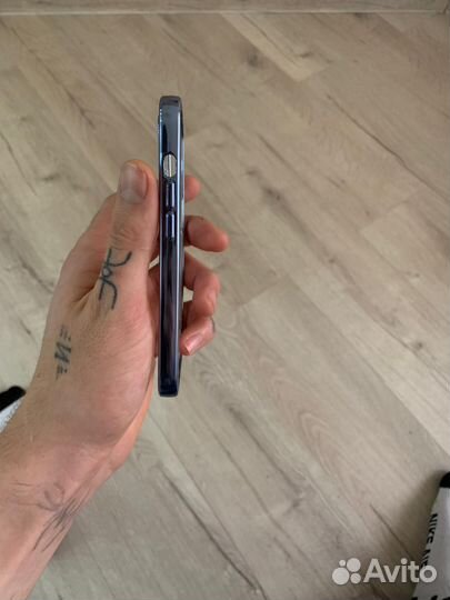 Чехол на iPhone 13 pro