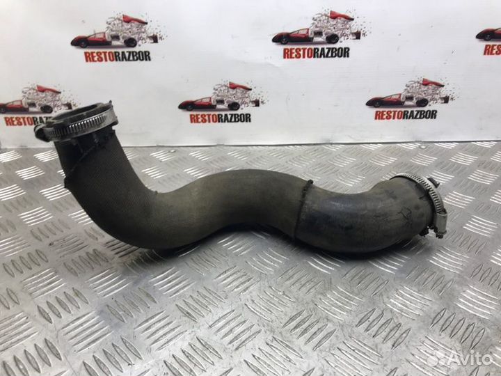 Патрубок радиатора Audi A6 C6 2.0 2008