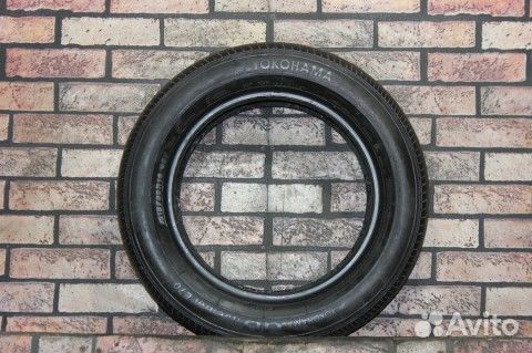 Yokohama dB Decibel E70D 215/60 R16