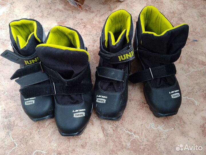 Лыжные ботинки