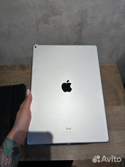 Apple iPad Pro (2015, 1-st gen) 12.9 128gb